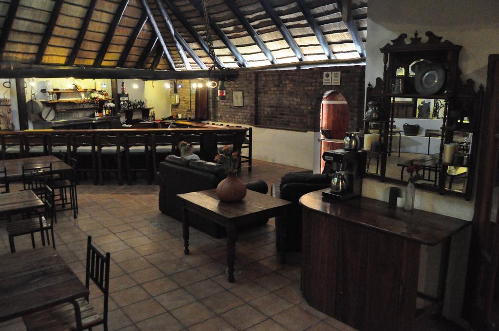 Obelix Guesthouse Людериц Экстерьер фото