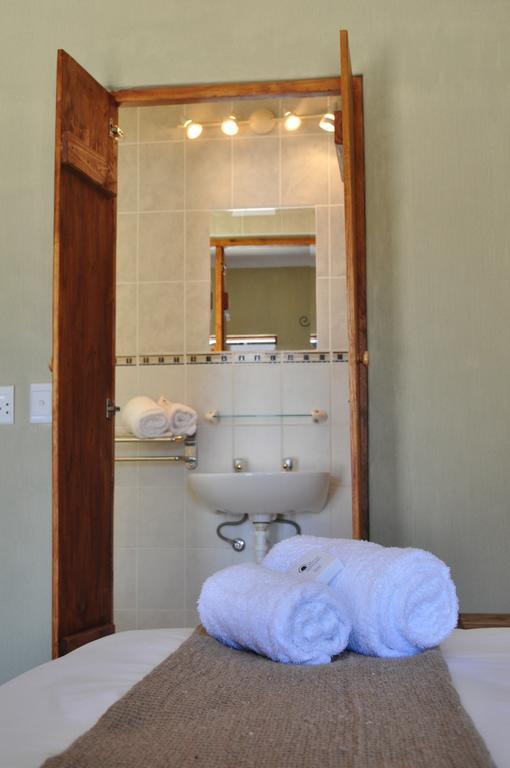 Obelix Guesthouse Людериц Экстерьер фото