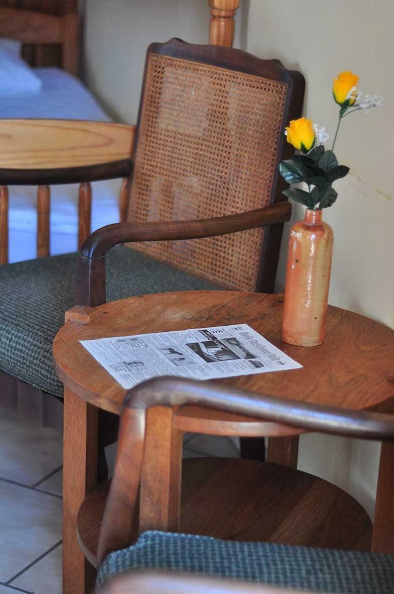 Obelix Guesthouse Людериц Экстерьер фото