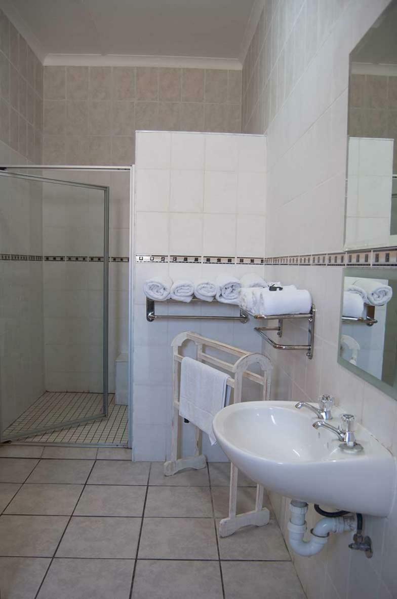 Obelix Guesthouse Людериц Экстерьер фото