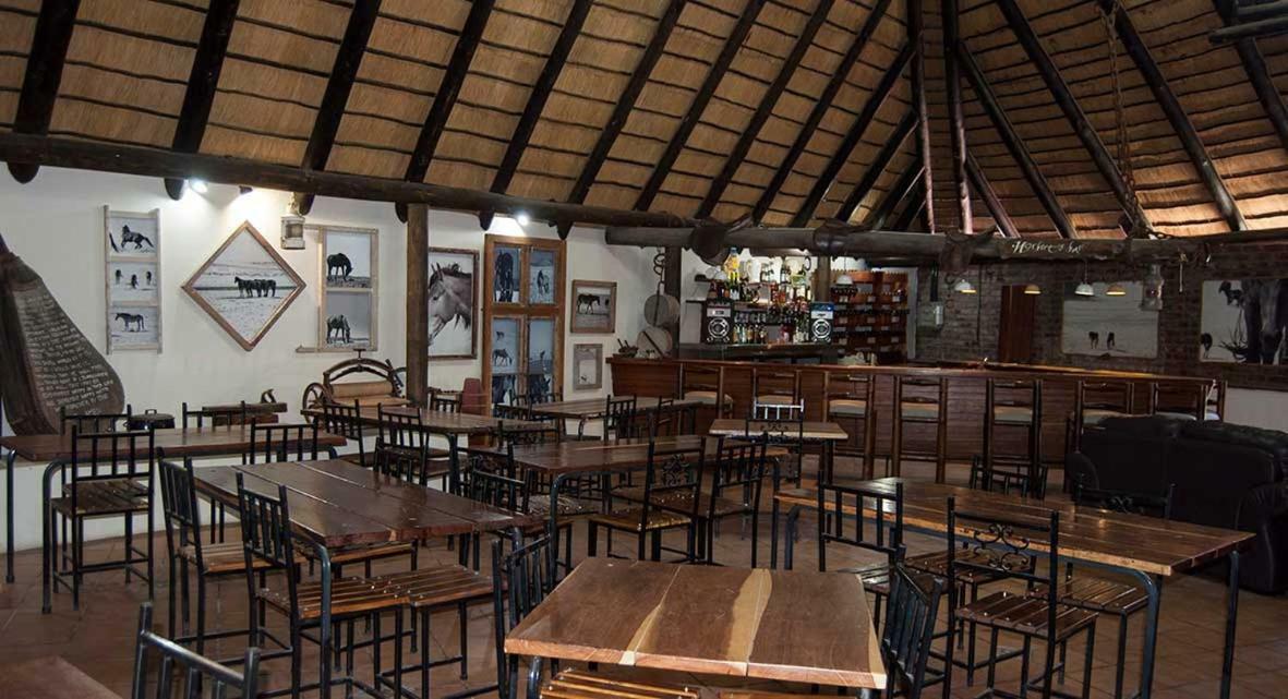Obelix Guesthouse Людериц Экстерьер фото